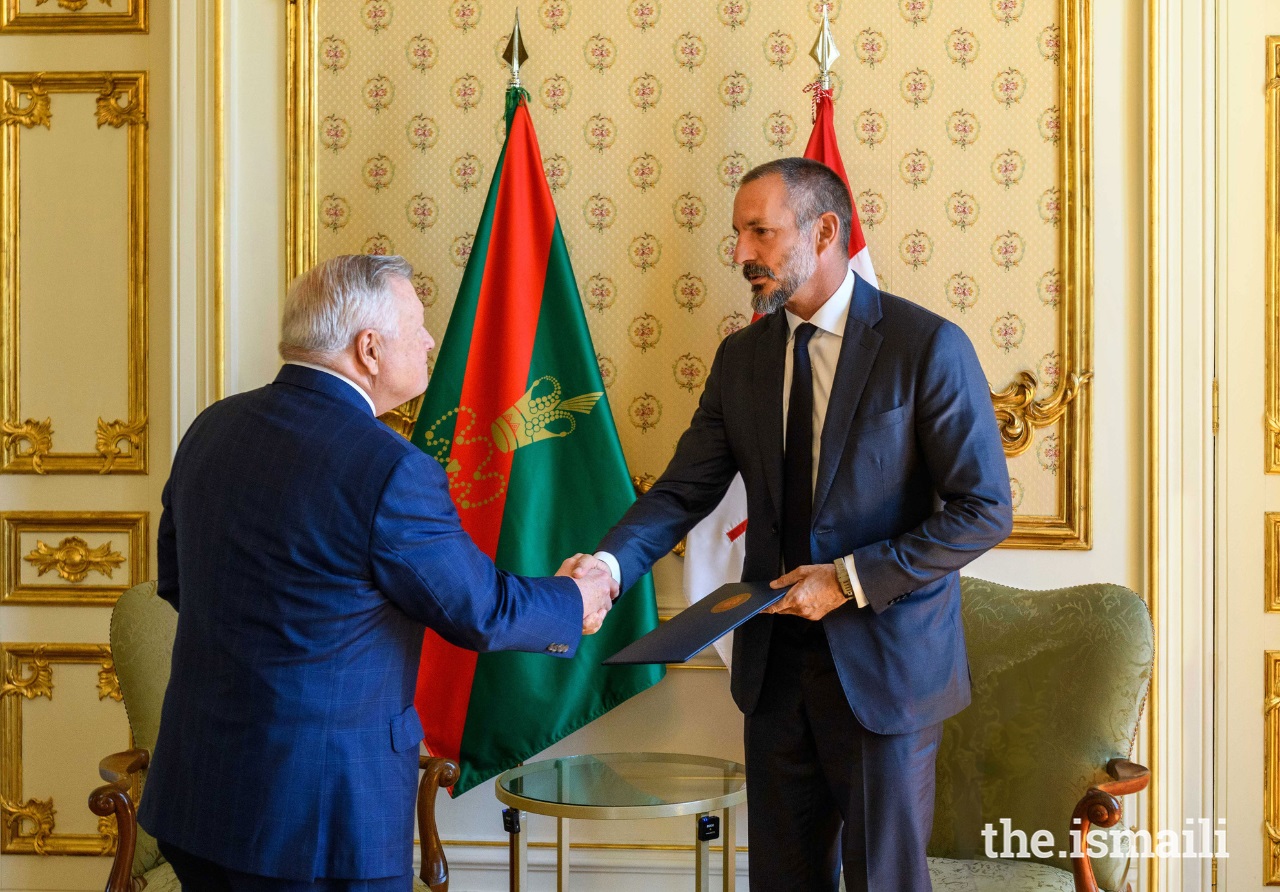 Prince Rahim Aga Khan received credentials from Canada's new representative to the Ismaili Imamat